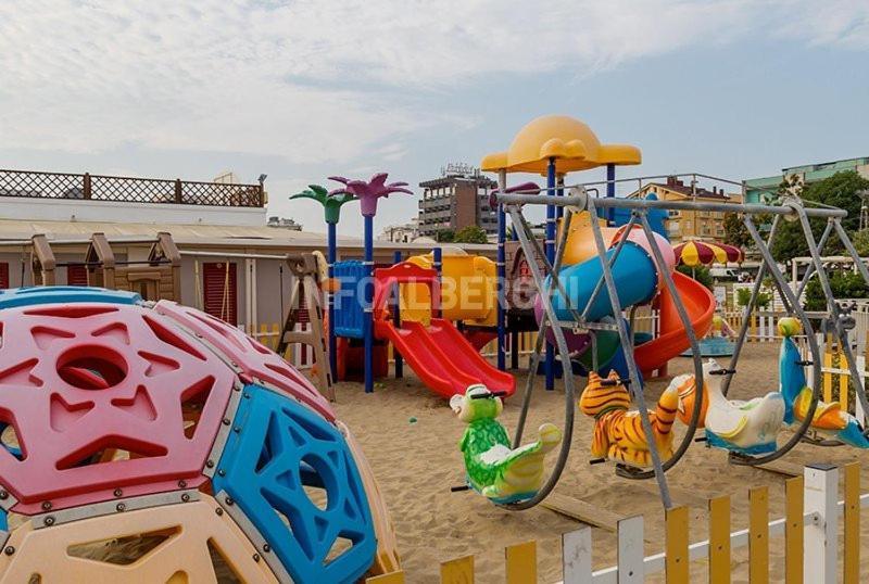 Hotel Paradiso Ріміні Екстер'єр фото